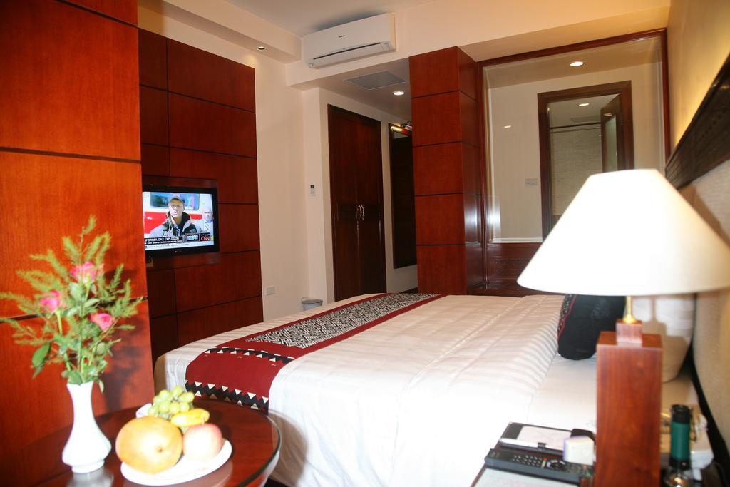 Hanoi E Central Luxury Hotel & Restaurant Exterior foto